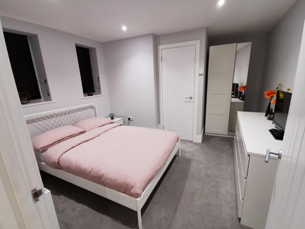 4 Sleeps And Travel Cot- Close To Beach And Restaurants Bournemouth Exterior foto